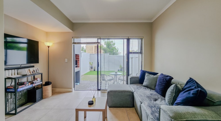 2 Bedroom Property for Sale in Zonnendal Western Cape